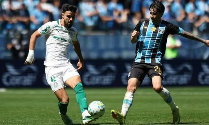 Flaco López vive jejum de gols no Palmeiras em fase decisiva da temporada