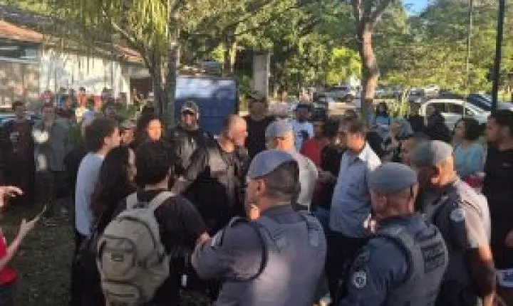 Polícia Militar intervém em confusão entre pré-candidato e estudantes na UFSCar