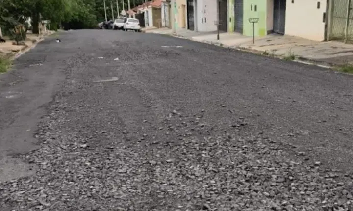 Moradores solicitam obras de recapeamento no Jardim Indaiá