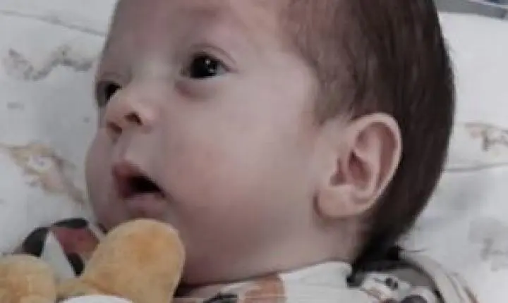 Bebê Noah Gabriel deixa UTI e respira sem aparelhos após caso raro