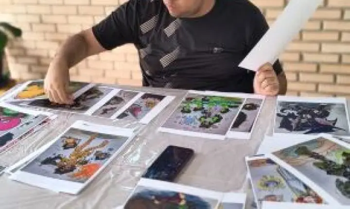 Exposição de Luigi Oliveira sobre RPG e desenho chega à Biblioteca Municipal de Ibaté
