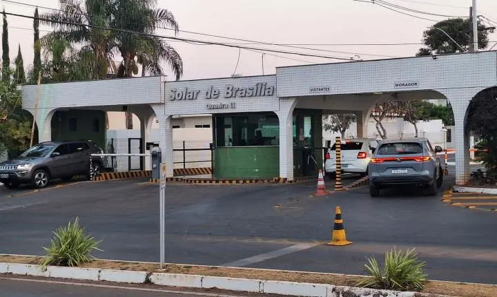 Jair Bolsonaro pede ao STF para receber os filhos na prisão domiciliar
