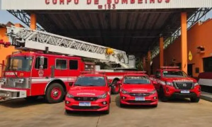 Bombeiros de São Carlos reforçam atendimento em Ribeirão Preto após temporal