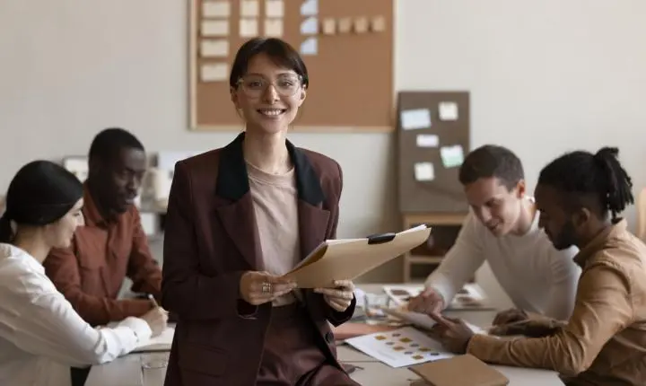 BRASIL É 11° PAÍS COM MAIOR PRESENÇA DE LIDERANÇAS FEMININAS