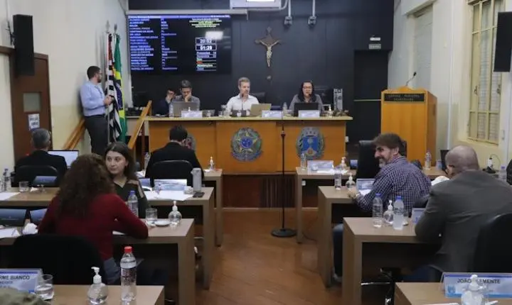 Câmara aprova projeto que garante direitos a candidatos com diabetes tipo 1 em concursos