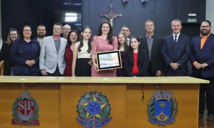 Danitielle Pereira recebe título de Cidadã Araraquarense na Câmara
