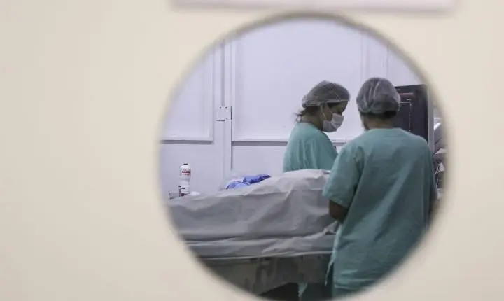 Estudo alerta para os riscos e desafios do melanoma fora da pele no Brasil