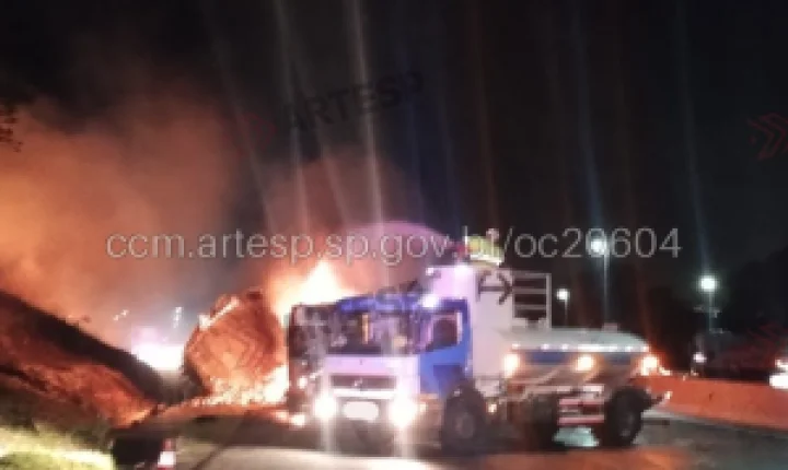 Pane elétrica causa incêndio na SP-310 e mobiliza bombeiros