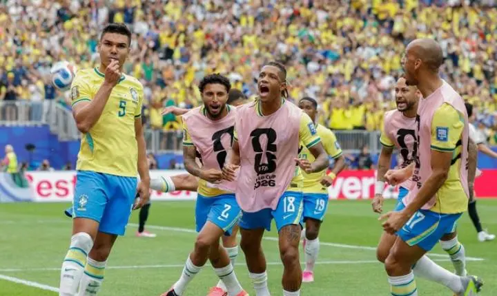Casemiro exalta jovens talentos como Endrick e Martinelli após virada do Brasil