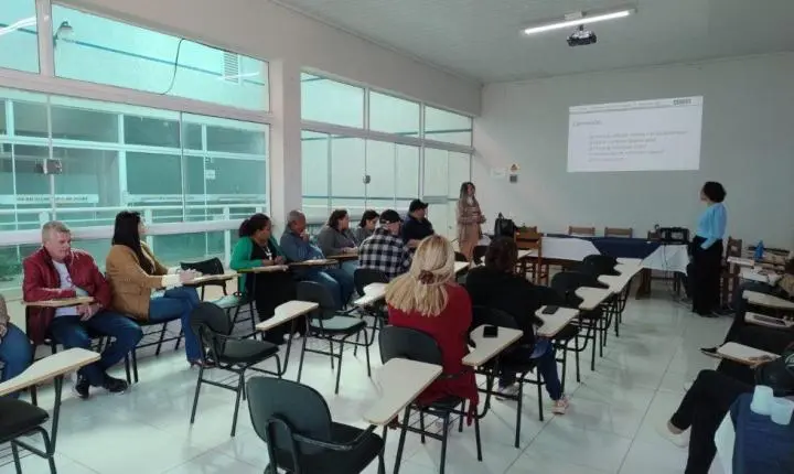 CEREST Araraquara promove capacitação em saúde do trabalhador em Borborema