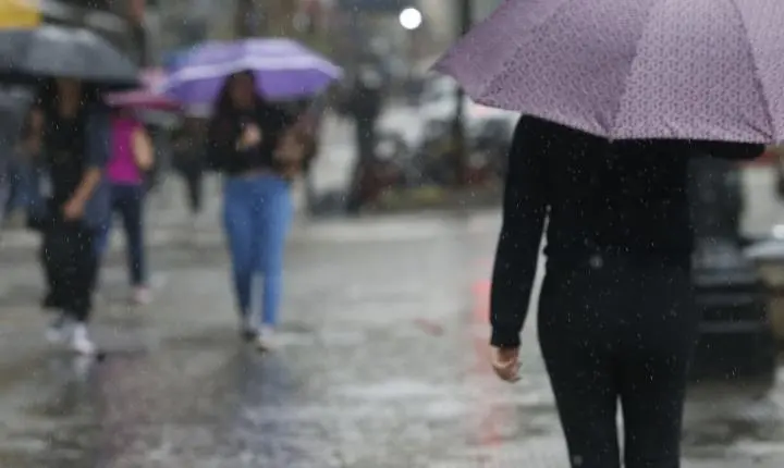 Fortes chuvas afetam aproximadamente 700 residências na área de Sorocaba