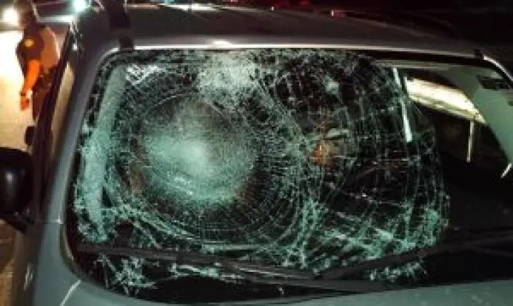 Ciclista sofre ferimentos graves após atropelamento na Rodovia Washington Luís