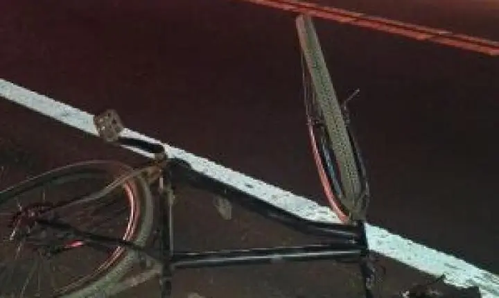 Ciclista sofre ferimentos graves em atropelamento na SP-215, em São Carlos