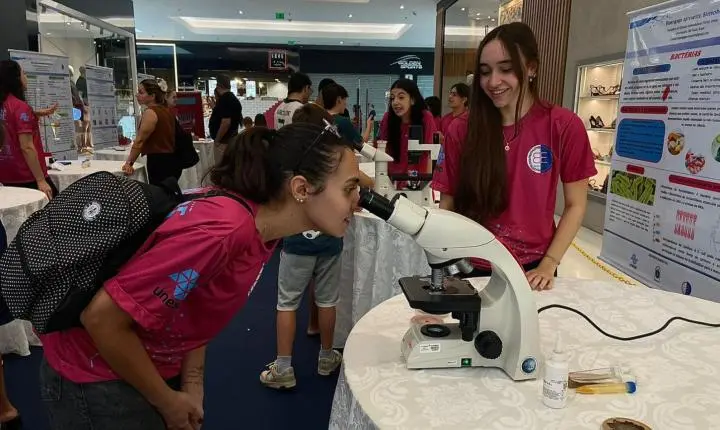 Ciência sai da universidade e chega ao público em evento gratuito em Araraquara