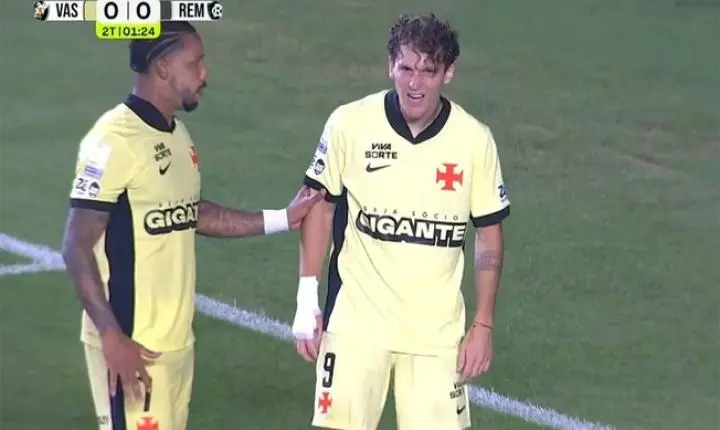 Facundo Colidio sente dores na coxa e preocupa o Vasco
