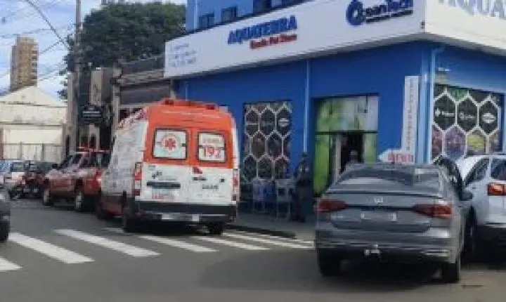 Motorista sofre mal súbito e provoca colisão entre Equinox e Virtus no centro de São Carlos
