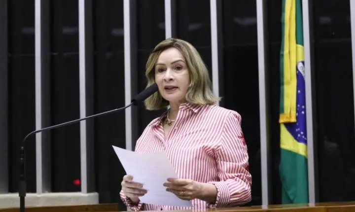 Comissão aprova incentivo à pesquisa em biotecnologia na Amazônia Legal