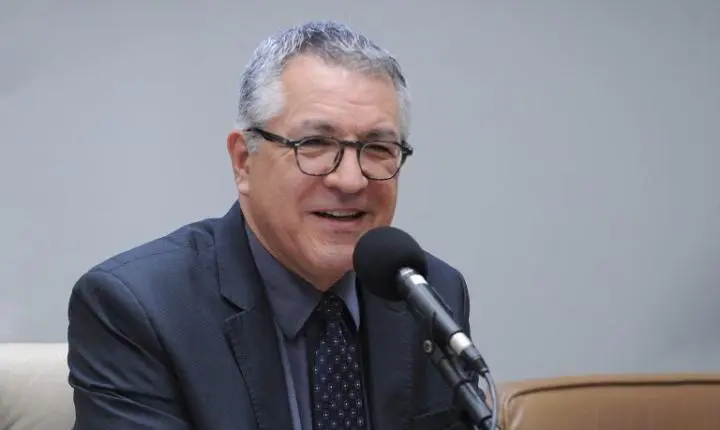Ministro da Saúde, Alexandre Padilha, será sabatinado na Câmara sobre prioridades da pasta