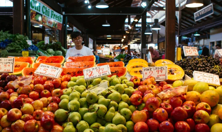 Como criar cartazes de preço que chamem a atenção no ponto de venda?