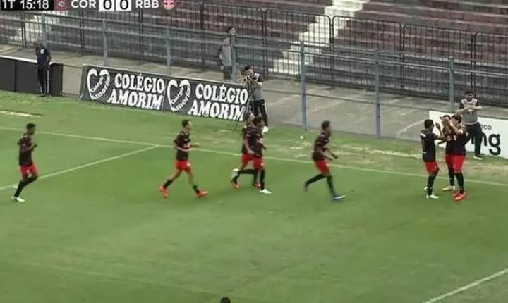 Corinthians elimina o Bragantino nos pênaltis e avança no Brasileirão Sub-17