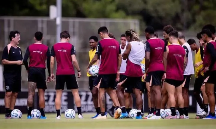 Diretoria quita salários do Corinthians antes de decisão na Libertadores