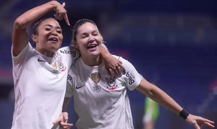 Corinthians enfrenta o Santa Fe pela vaga na final da Libertadores Feminina