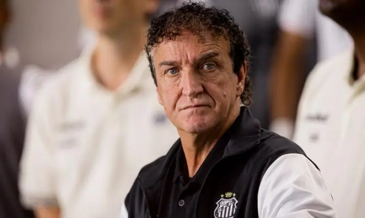 Cuca analisa derrota do Santos para o Atlético-MG nos acréscimos