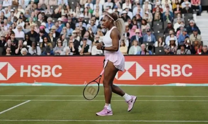 Serena Williams retorna a Wimbledon e conhece sua primeira adversária