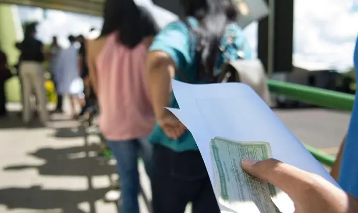 Eleições: confira as principais regras para votar com camisetas e adesivos