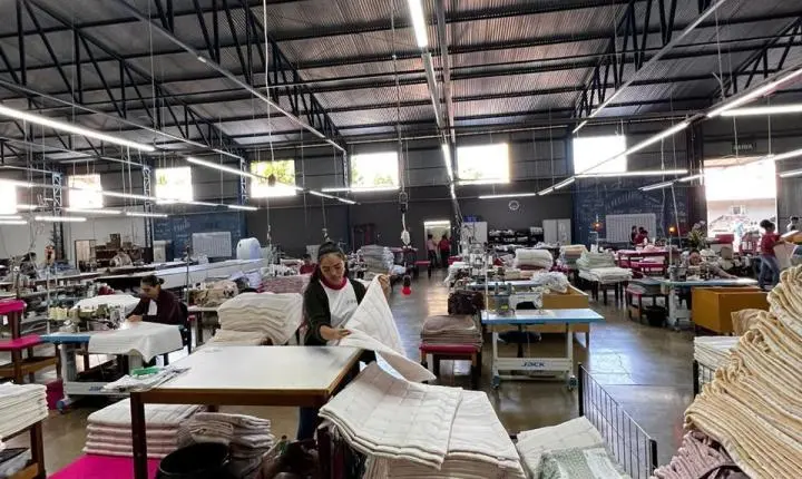Em meio a custos elevados e incertezas no comércio exterior, setor de bordados e enxovais de Ibitinga aposta em qualidade e inovação