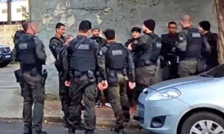 Agentes da Dise cumprem mandados em operação contra o tráfico de drogas