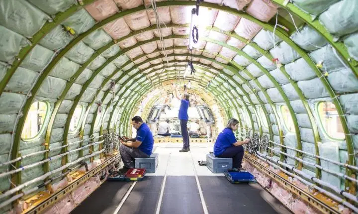 Inscrições para curso gratuito da Embraer oferecem 80 vagas em São Paulo