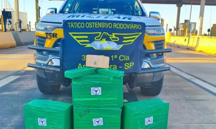 Apreensão de drogas na SP-255: TOR prende motorista com 72 kg de entorpecentes