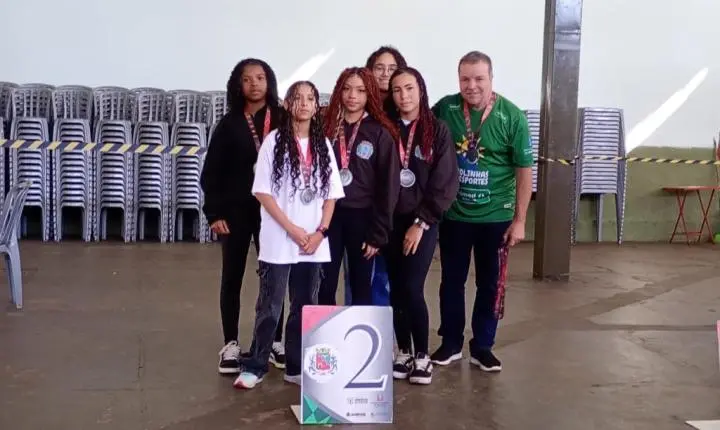 Equipe feminina Sub-21 de Damas Fundesport de Araraquara garante medalha de prata