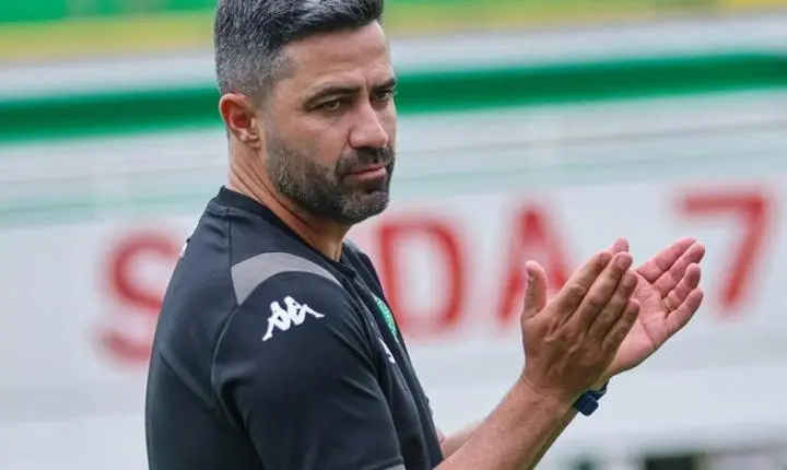 Estudo aponta abel ferreira como o treinador mais egocêntrico no brasil
