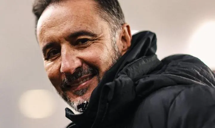 Demissão inusitada no Nottingham Forest: Vítor Pereira, ex-Corinthians e Flamengo, desligado por cláusula de contrato