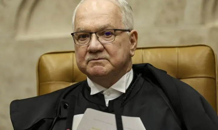 Edson Fachin afirma que críticas fortalecem STF e a democracia
