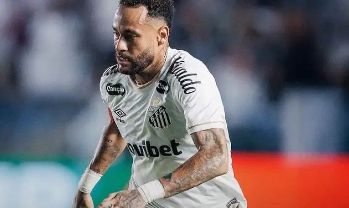 Neymar vira piada na série Ted Lasso durante discurso sobre emoções