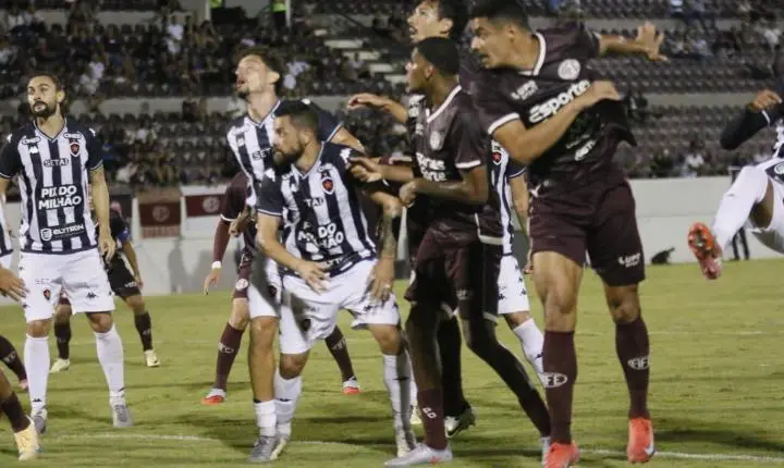 FERROVIÁRIA TROPEÇA NA FONTE E BOTAFOGO-PB SEGUE 100% NA SÉRIE C