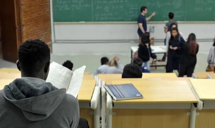 Lista de espera do Fies começa a convocar estudantes nesta sexta-feira