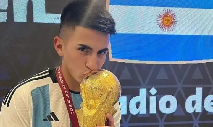 FIFA suspende o <strong>transfer ban</strong> do <strong>Botafogo</strong> relacionado a Thiago Almada