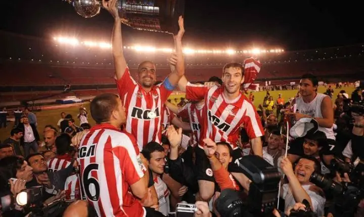 Flamengo e Estudiantes disputam vaga decisiva na Libertadores