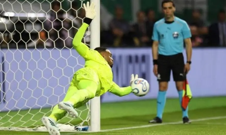 Fluminense cai nos pênaltis e sofre nova eliminação na Libertadores