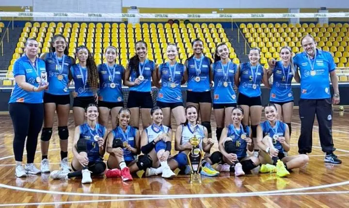 Fundesport/Araraquara celebra tetracampeonato invicto na Liga Regional de Vôlei Sub-19