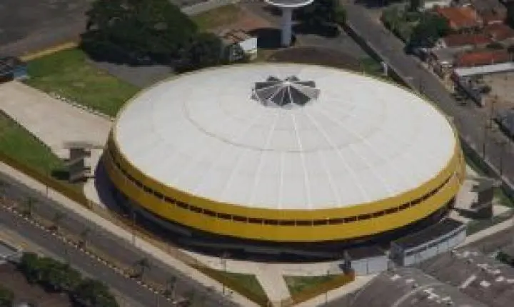 Furto de fiação elétrica paralisa atividades noturnas no Ginásio Milton Olaio Filho em São Carlos