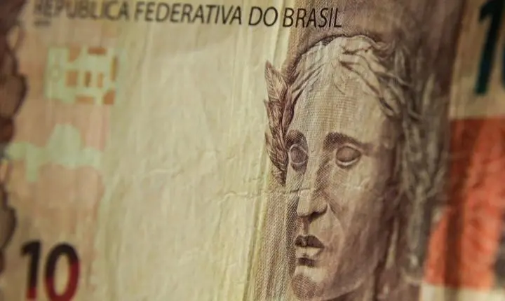 Fast Shop é alvo de multa recorde de R$ 1 bilhão do governo de SP por benefícios tributários indevidos