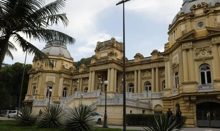 Governo do Rio exonera comissionados e reestrutura Instituto Rio Metrópole