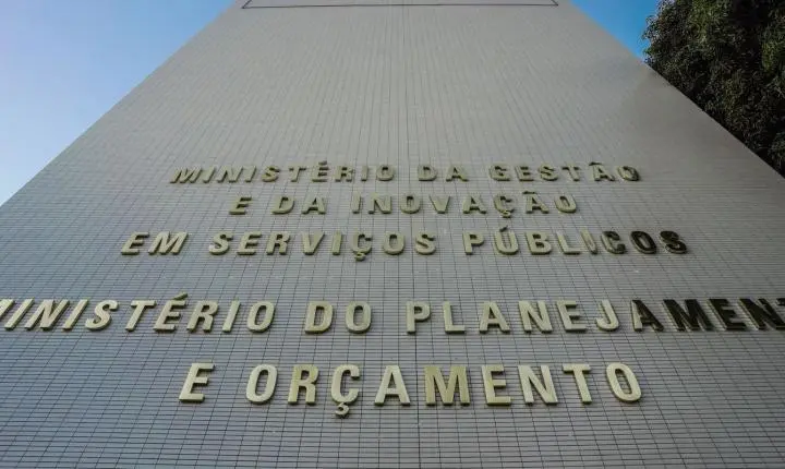 Governo libera crédito suplementar de R$ 5,2 bilhões para saúde e assistência