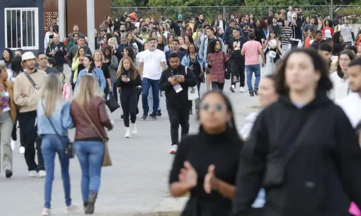 Governo federal assina regras para proteger consumidores em grandes eventos