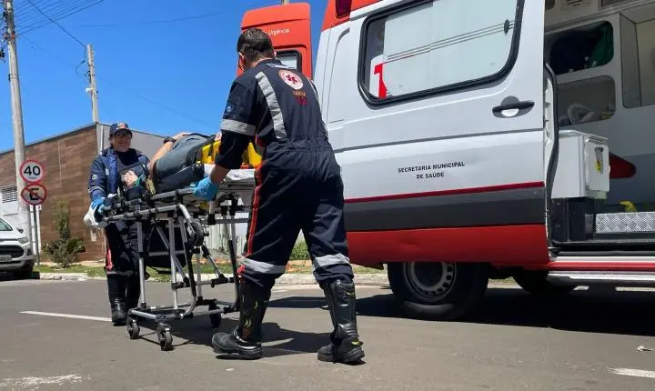 Vítima de 65 anos é socorrida após queda de telhado na região